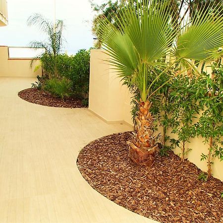 Apartamentos Voramar กาสเตย์เดเฟลส์ ภายนอก รูปภาพ