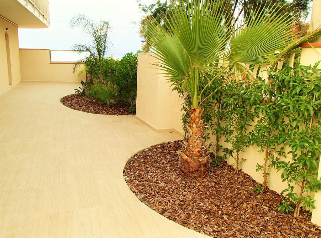 Apartamentos Voramar กาสเตย์เดเฟลส์ ภายนอก รูปภาพ
